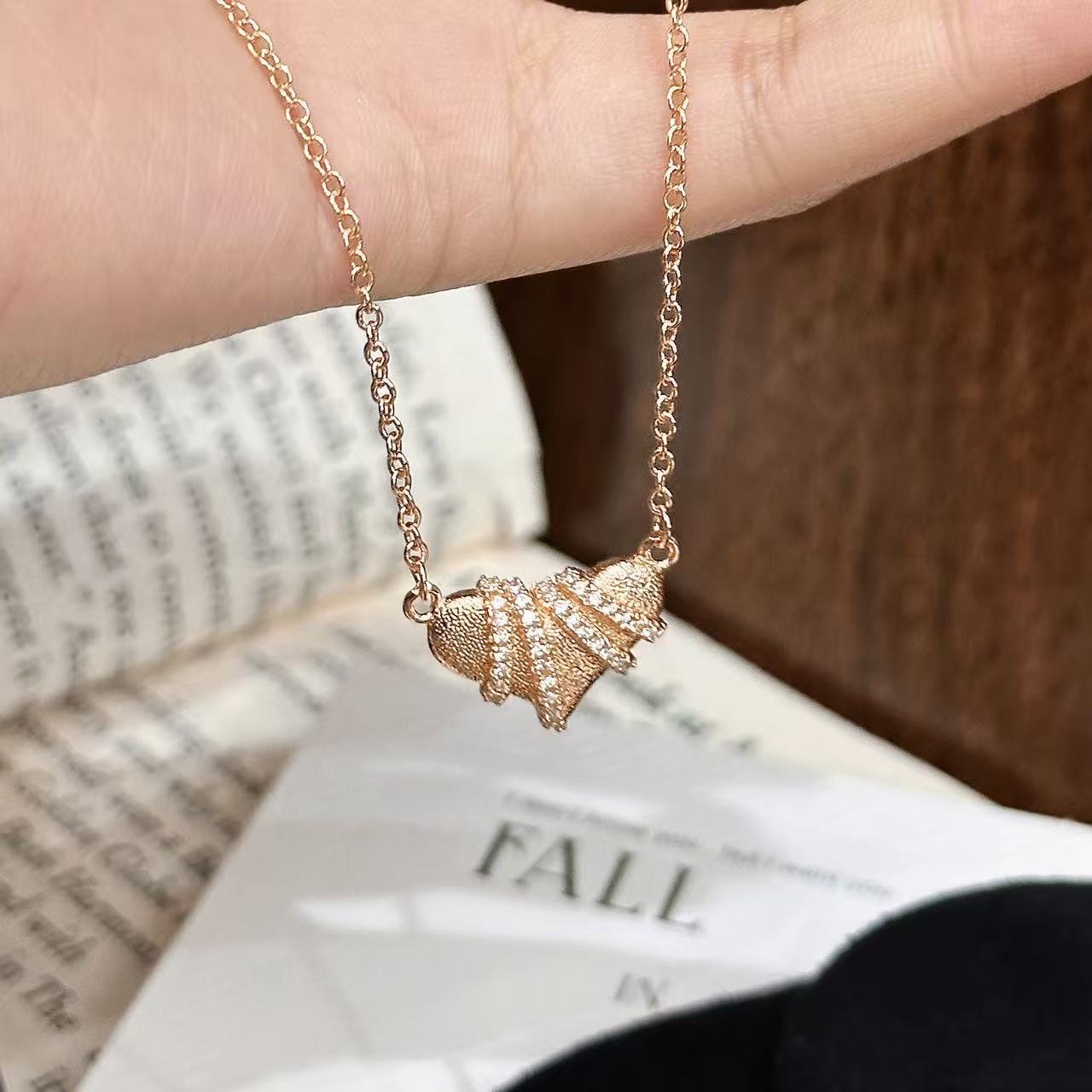 Women's Vintage Brushed Three-Dimensional Love Pendant Necklace