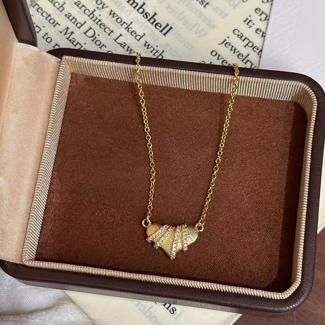 Women's Vintage Brushed Three-Dimensional Love Pendant Necklace