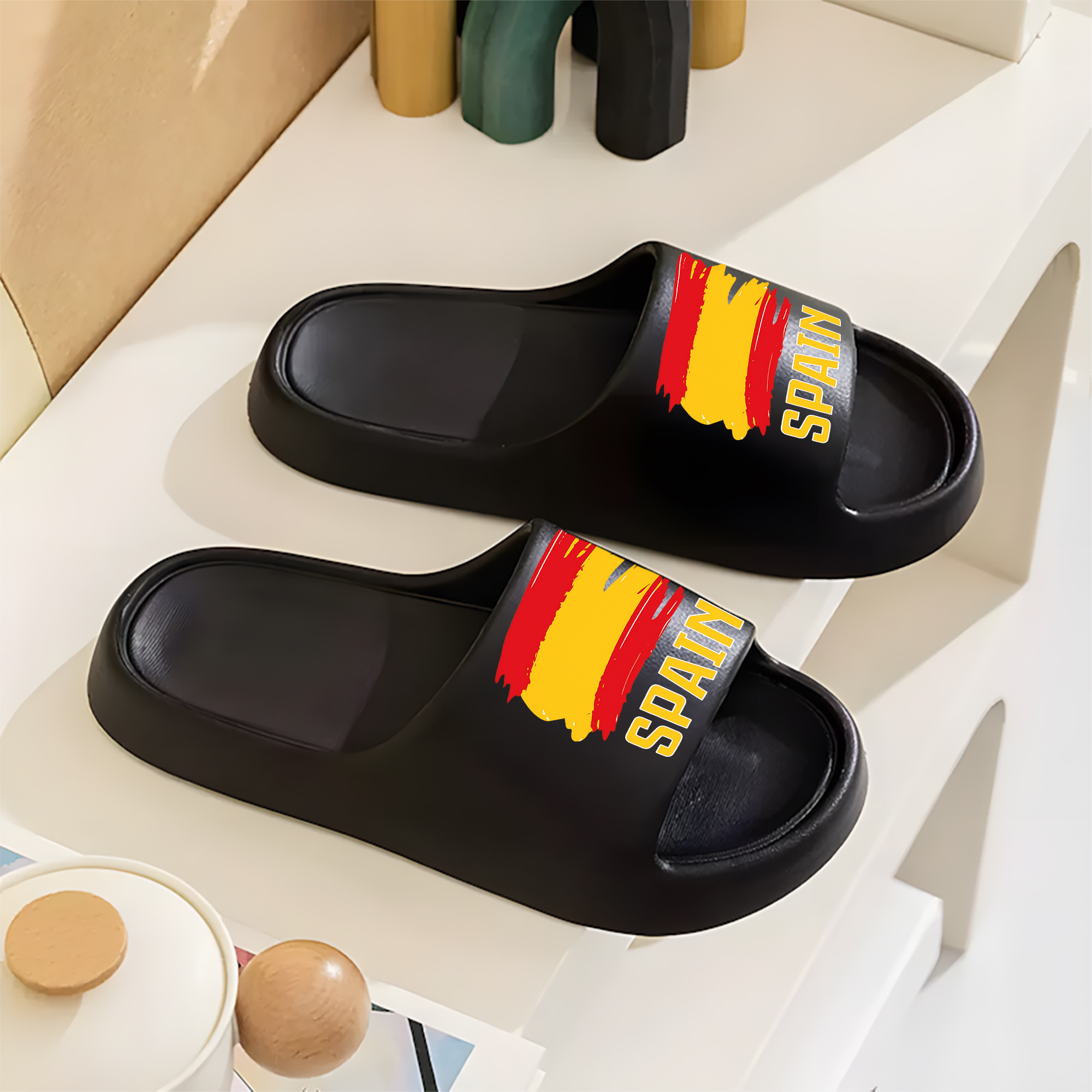 TEMU Commodity 1 Pair Spanish Flag Printed Slippers, Men And Women Non-slip Eva Slippers - Lightweight, Quick-dry, Comfortable, Durable, Beach