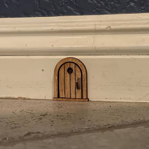 2d flat 2d flat 1pc wooden fantasy mouse door hanger no electricity required easter halloween christmas decoration whimsical living room ornament suitable for fantasy enthusiasts and children cute home decor