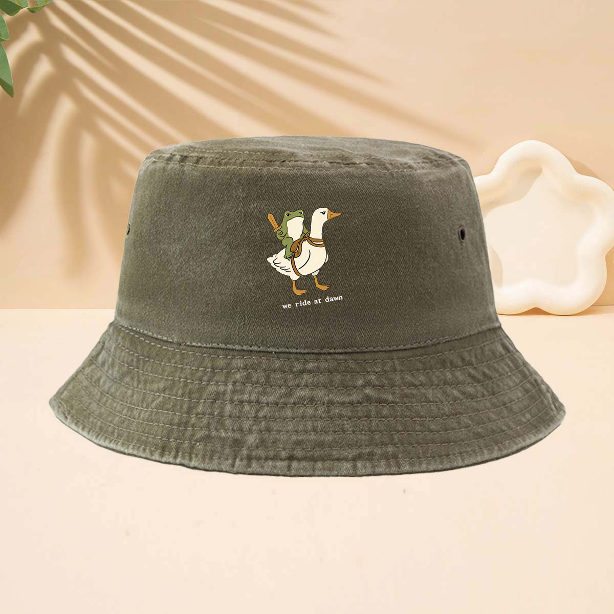 Printed Frog and Goose Pattern High-Quality Bucket Hat