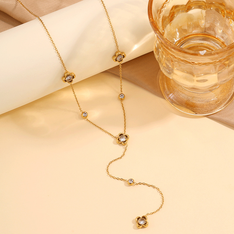 Women's High-End Stainless Steel Sparkling Flower Y-Shaped Necklace