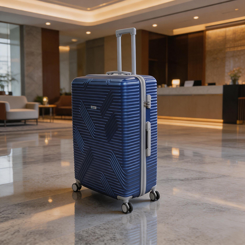 24/28/32-Inch Spinner Luggage with Expandable Design
