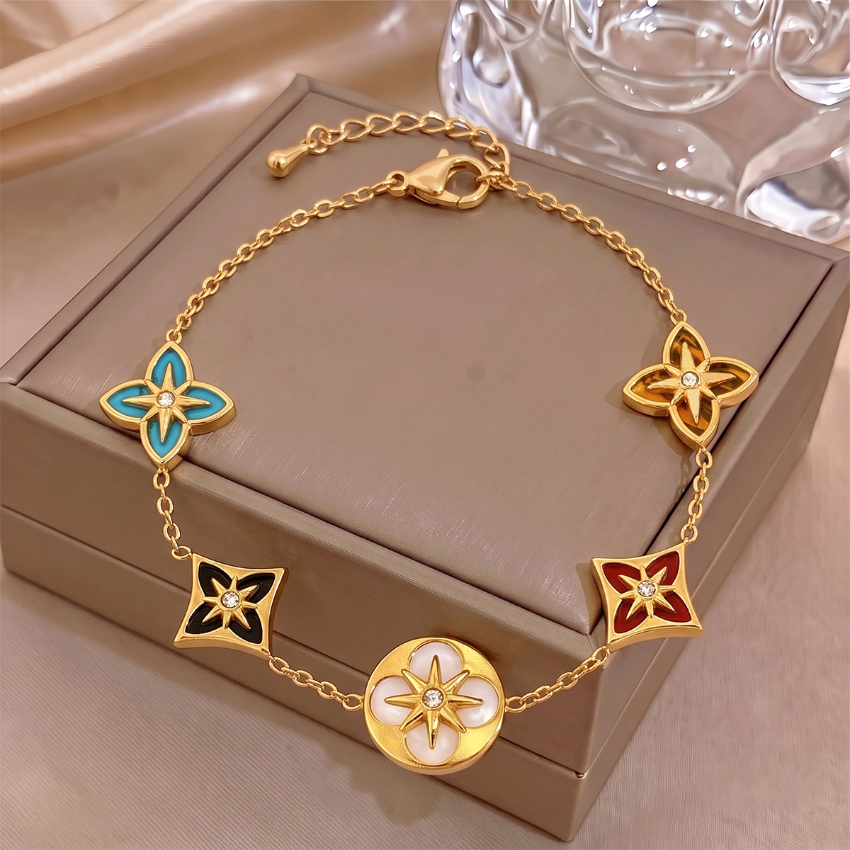 TEMU Bracelet pour Homme et Femme - Breloque Multicouche pour Mariage, - Design de Luxe à Breloques Superposées Décalées - Cadeau d'Anniversaire et