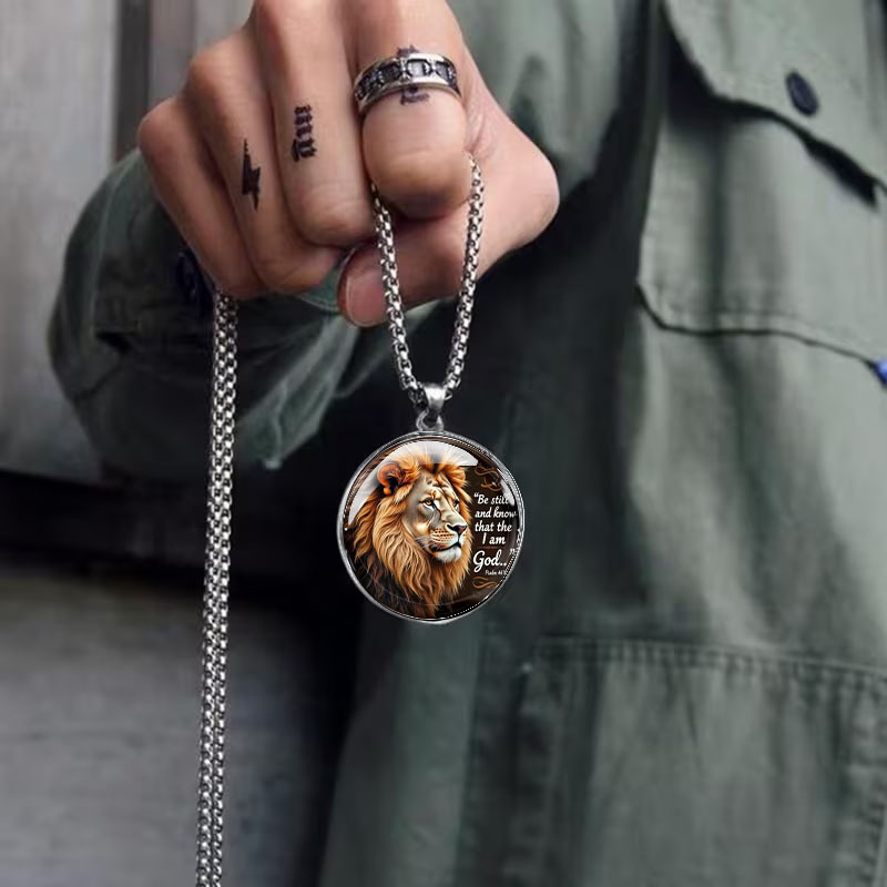 2D Flat Lion Head Pattern Men's Pendant Necklace