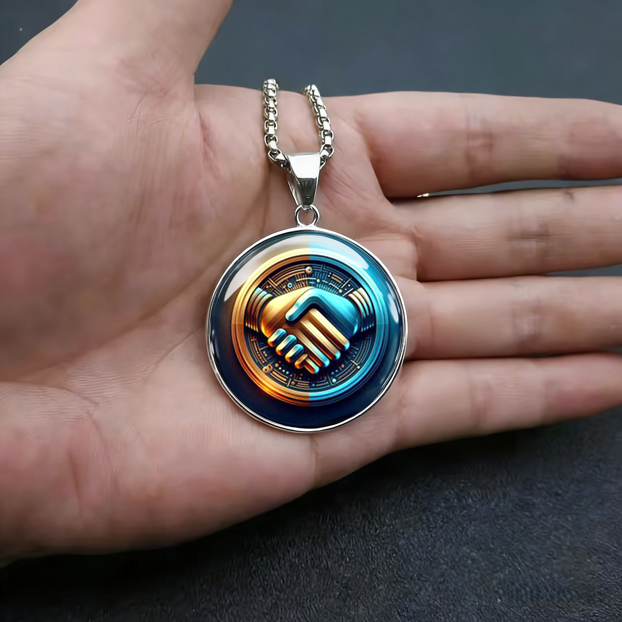 Men's Simple Handshake Pattern Flat Design Necklace