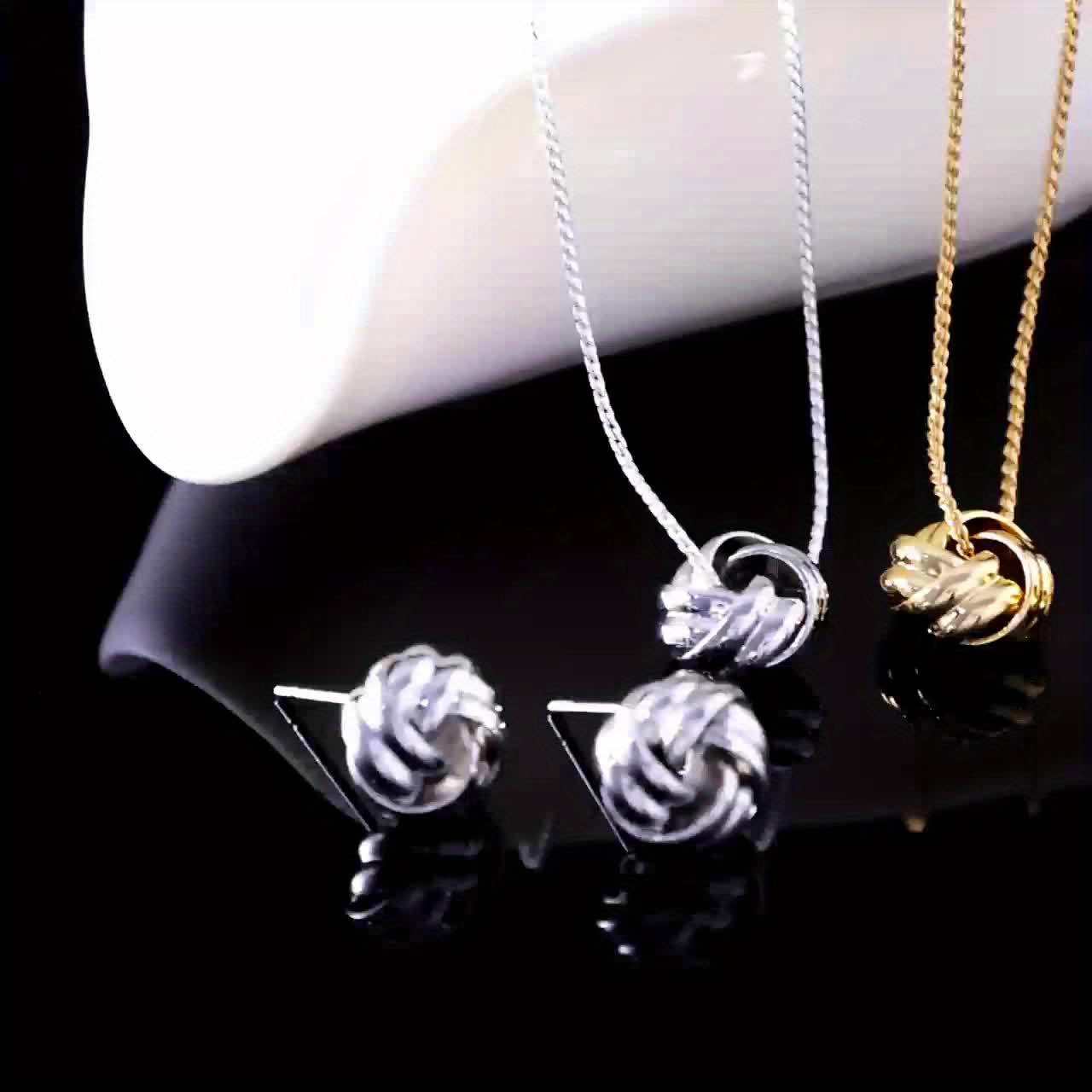 Fashionable Minimalist Stud Earrings