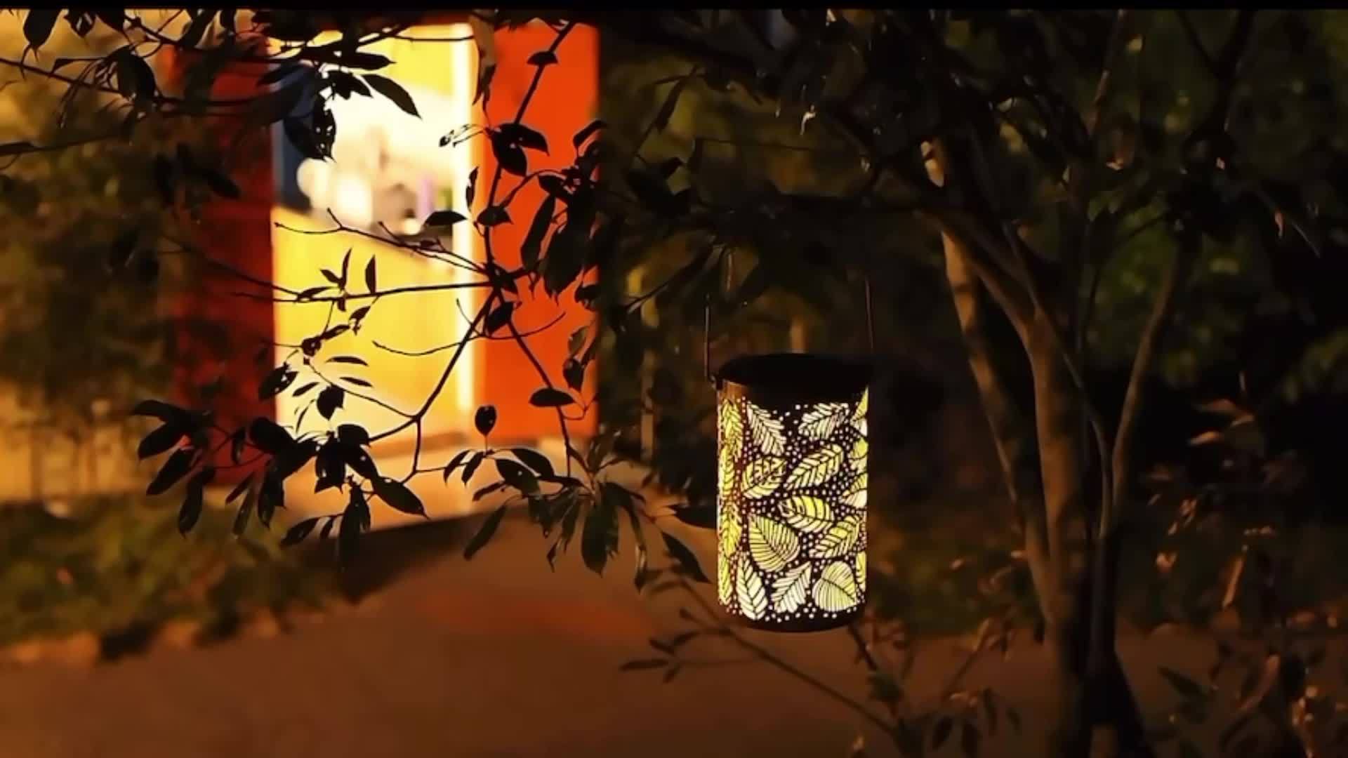 Magic Lanterne solaire extérieur en métal étanche Hollow Out pendaison Lanterne  solaire Decorative Vintage lumière jaune chaud pour le jardin - Chine  Lumière solaire, lumières solaires