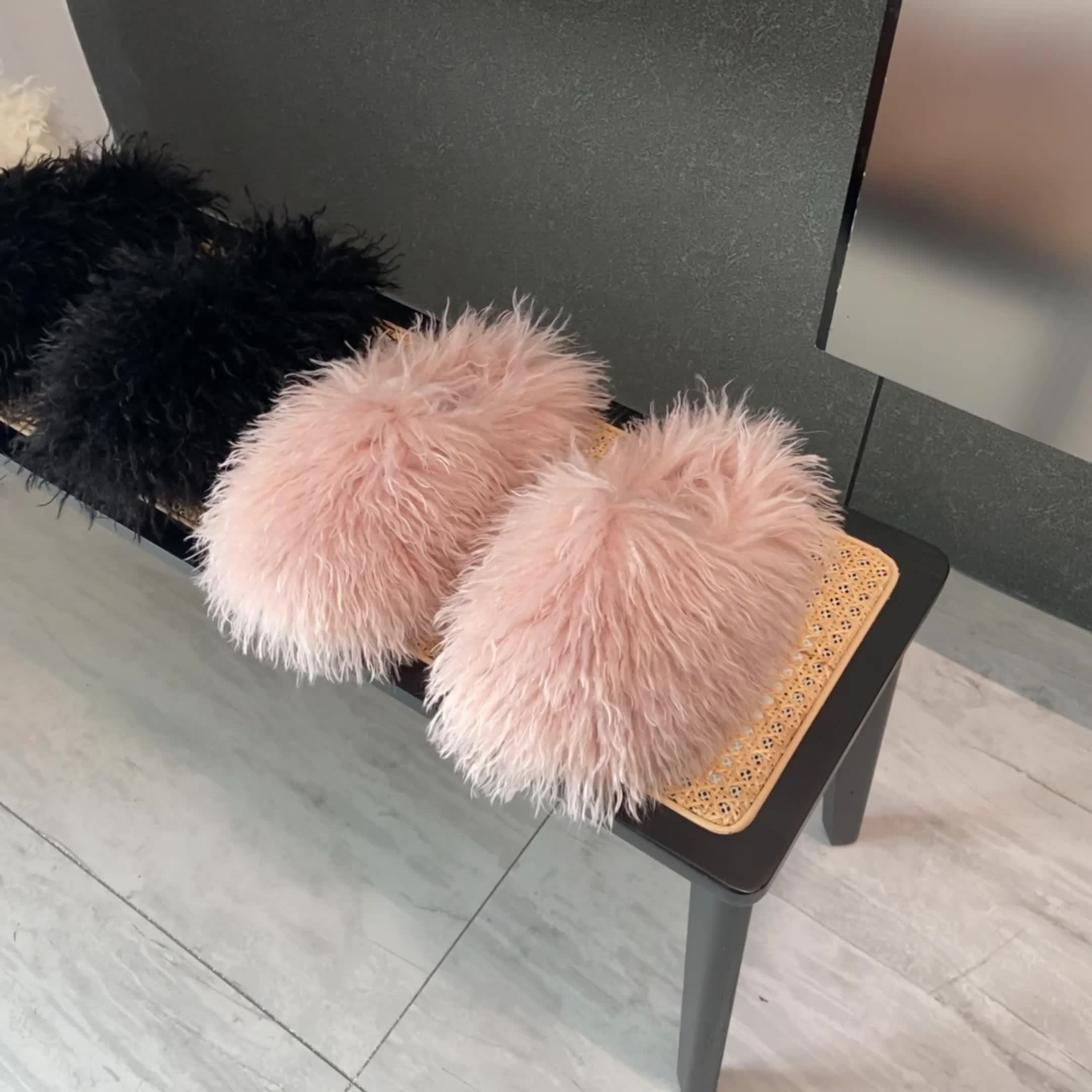 Pink faux fur online slides