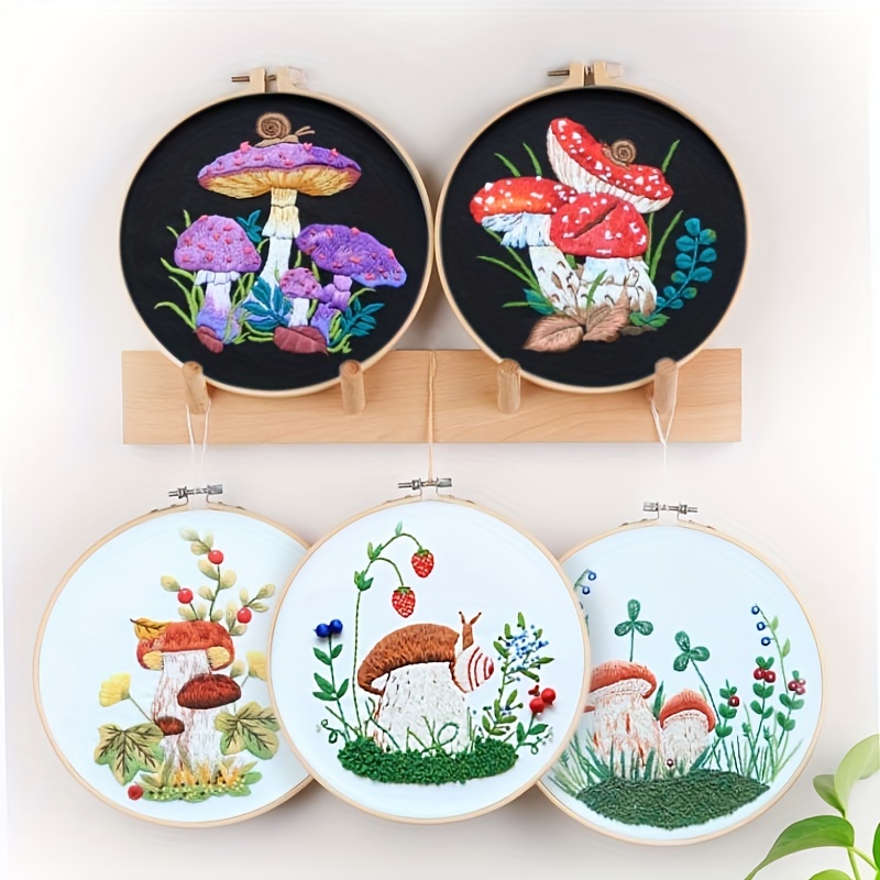 3 Pcs Embroidery Starter Kit with Pattern and Instructions, Cross Stitch  Beginner Kit, 3 Embroidery Clothes with Plants and Floral Pattern, 1  Plastic Embroidery Hoop, Color Threads and Tools 