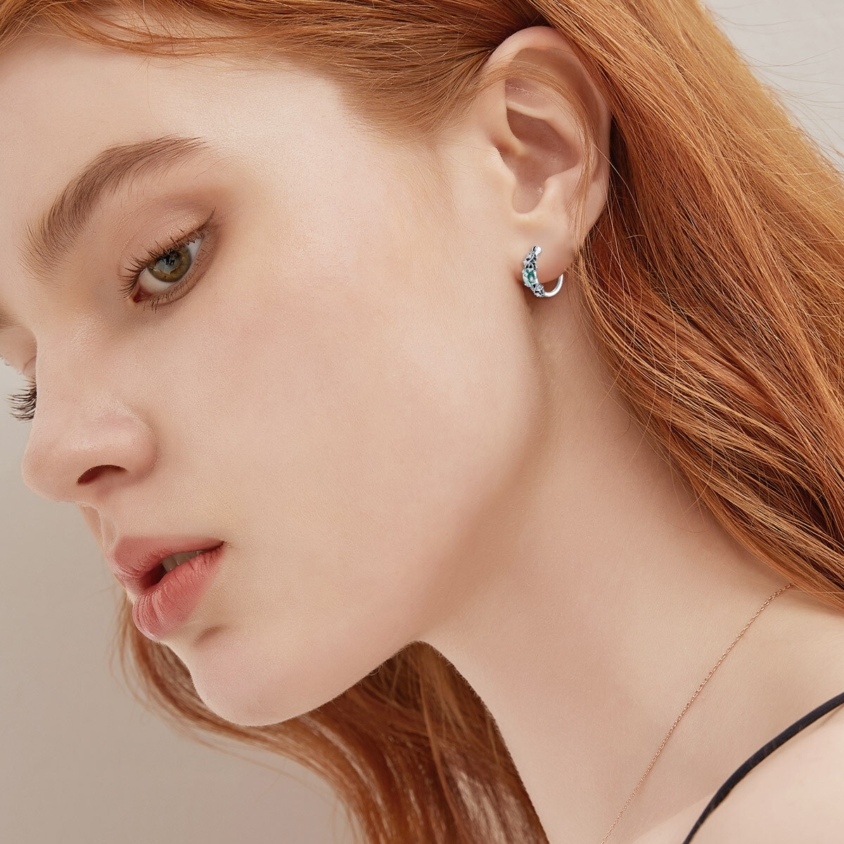 vintage leaf moss agate hoop earrings 925 sterling silver oval   agate with retro leaf hoop earrings for women gifts Product details 0