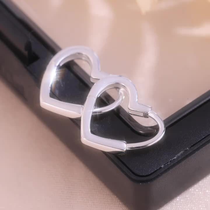 925 Silver Heart Earrings in Packaging