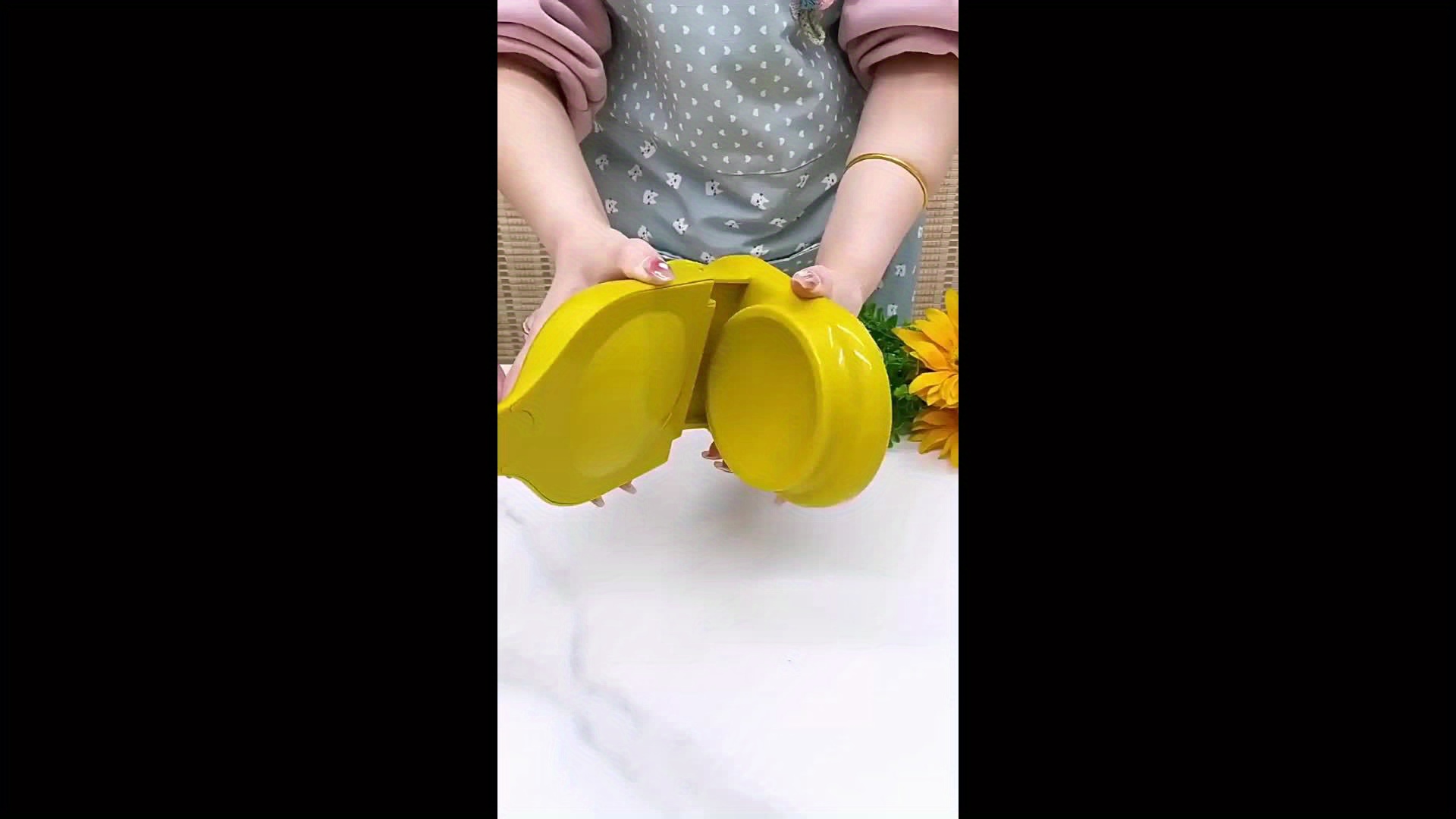 2-in-1 Automatic Dumpling Maker and Dough Press