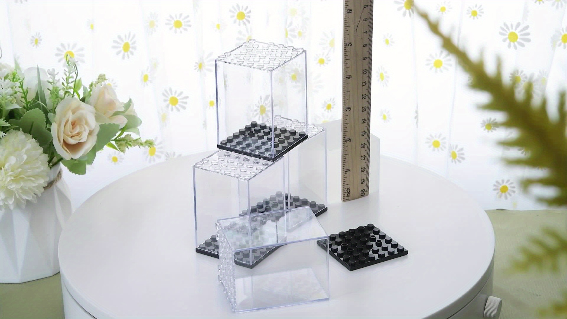 Boîte de présentation en acrylique pour LEGO, assemblage de blocs de  construction carrés, vitrine de blocs, accessoires sans colle, 40x27x40cm,  2mm, 10255 - AliExpress