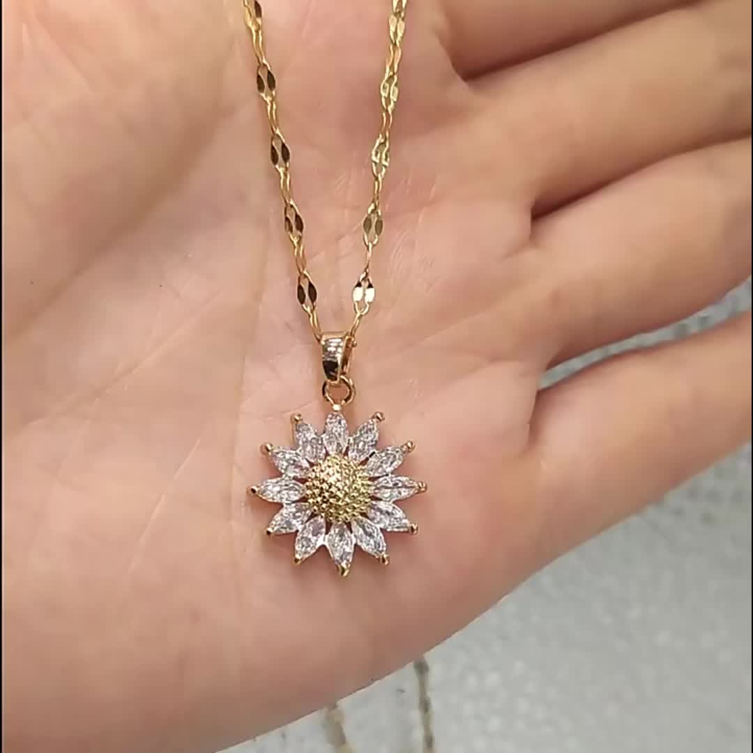 Diamond on sale sunflower pendant