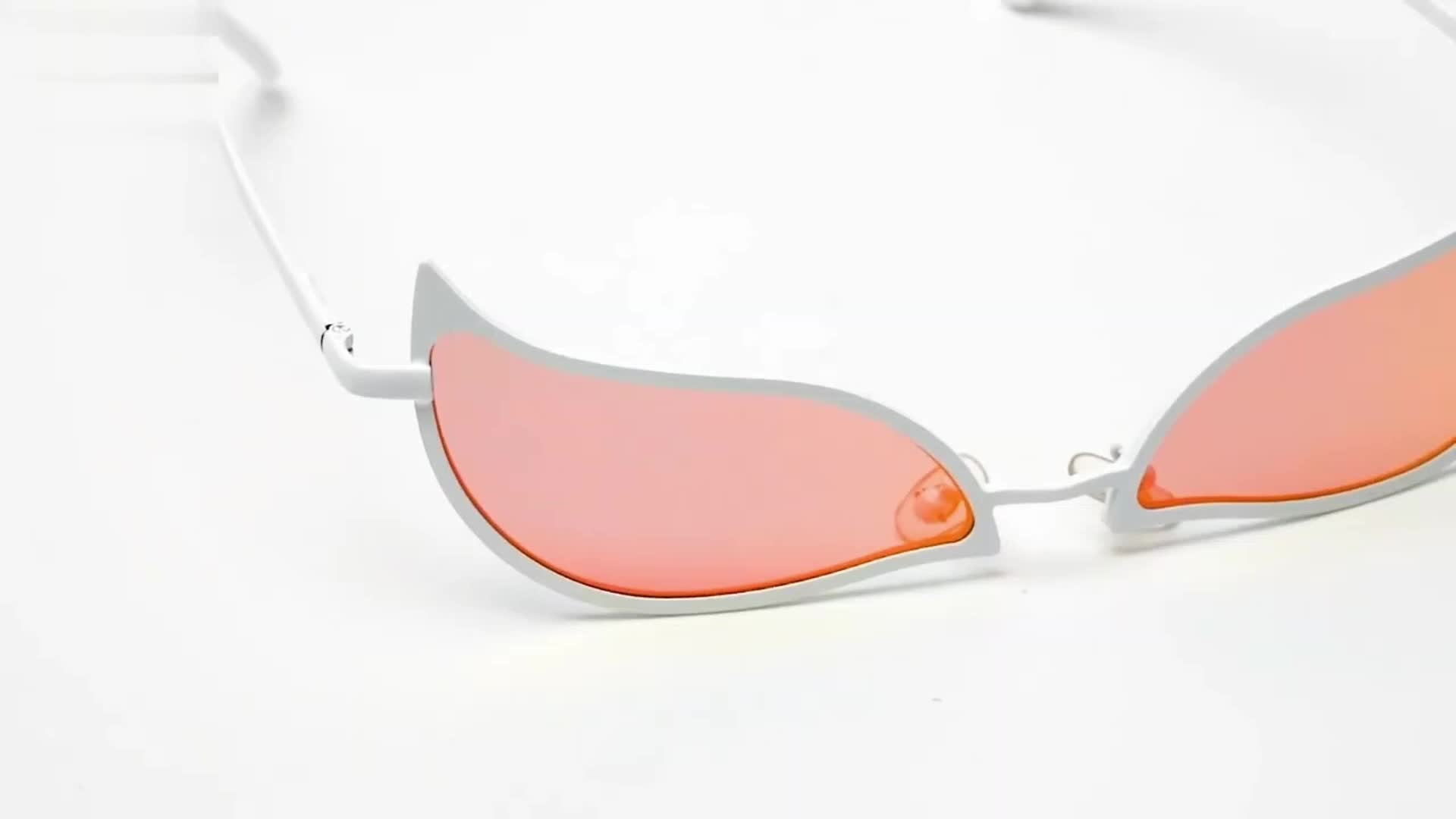  SOWOIOM Piece Doflamingo Sunglasses Cell Frame Model