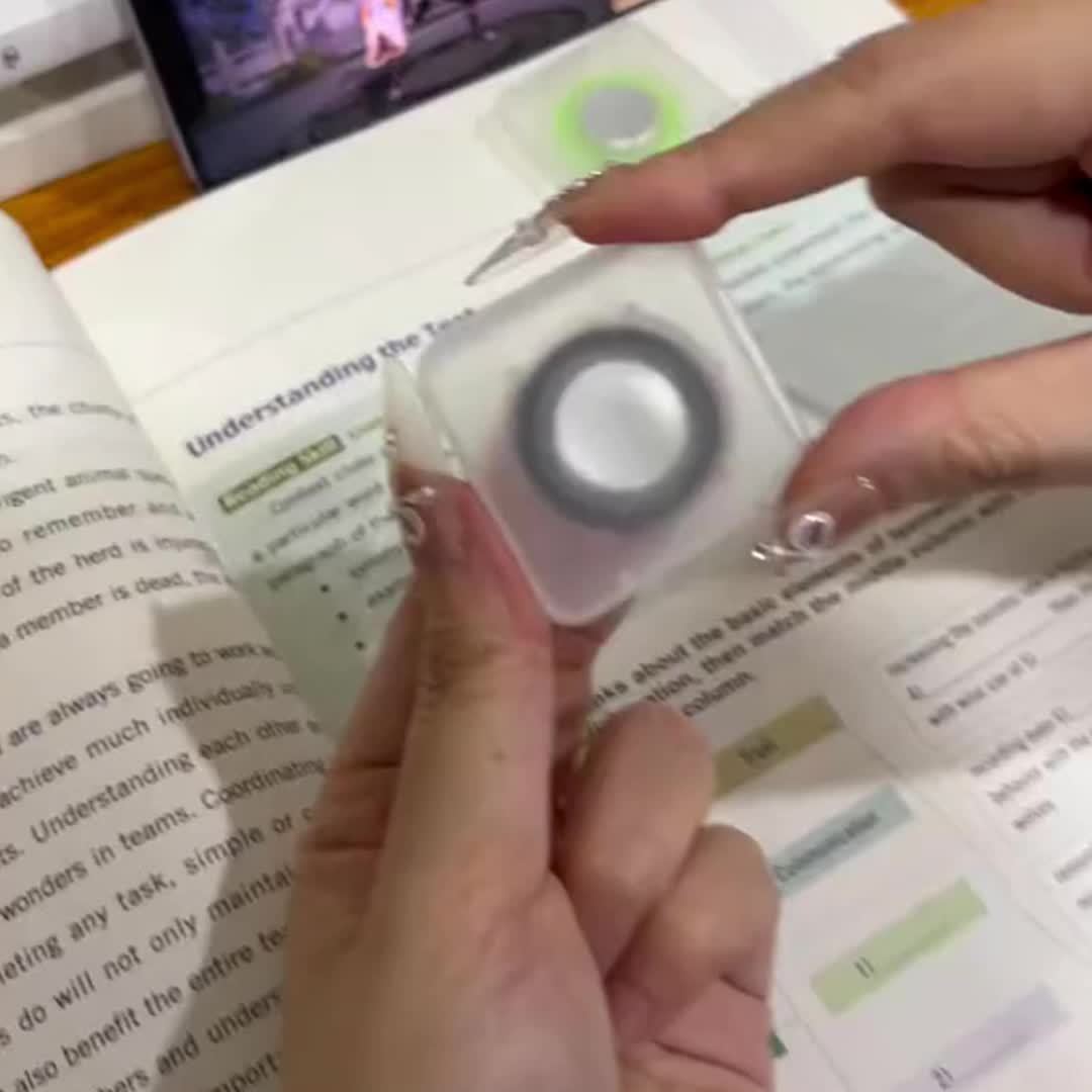 Three-Finger Joystick Mobile Game Controller