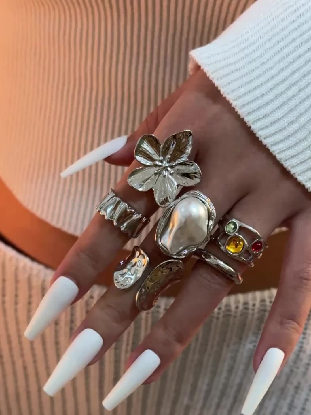 6pcs Unique Large Flower Hollow-Out Rhinestone Ring Set