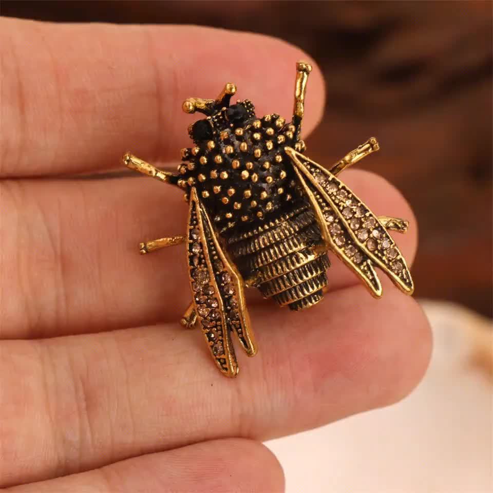 Baroque Luxury Bee Insect Design Brooch Pins