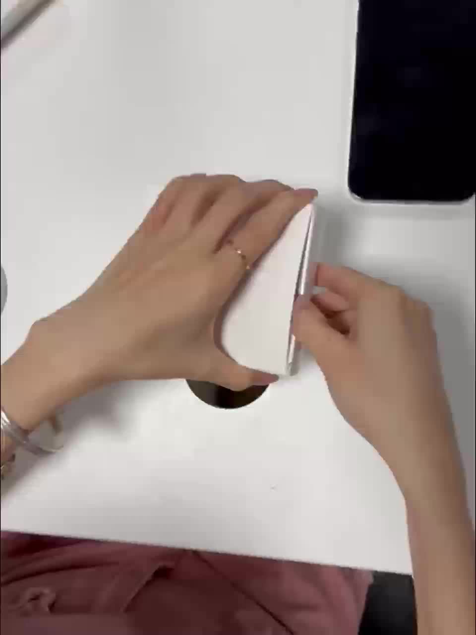 Cargador inalámbrico empotrado para escritorio, orificio universal de 60 mm, estándar QI, ideal para muebles inteligentes, oficina, KTV, mesita de noche o escritorio, compatible con todos los dispositivos con función de carga inalámbrica - Imagen 7