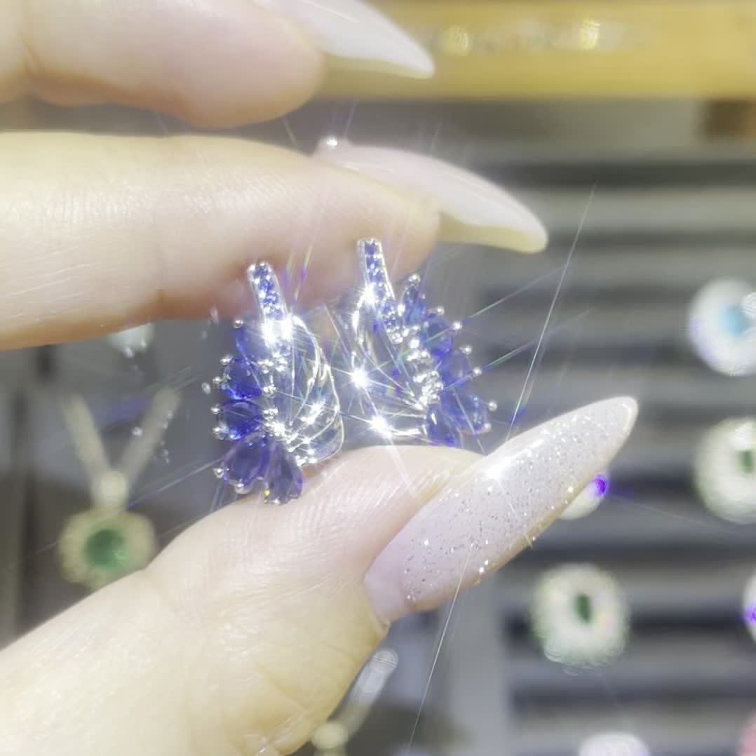 Women's Luxurious Elegant Drop Earrings with Synthetic Zirconia