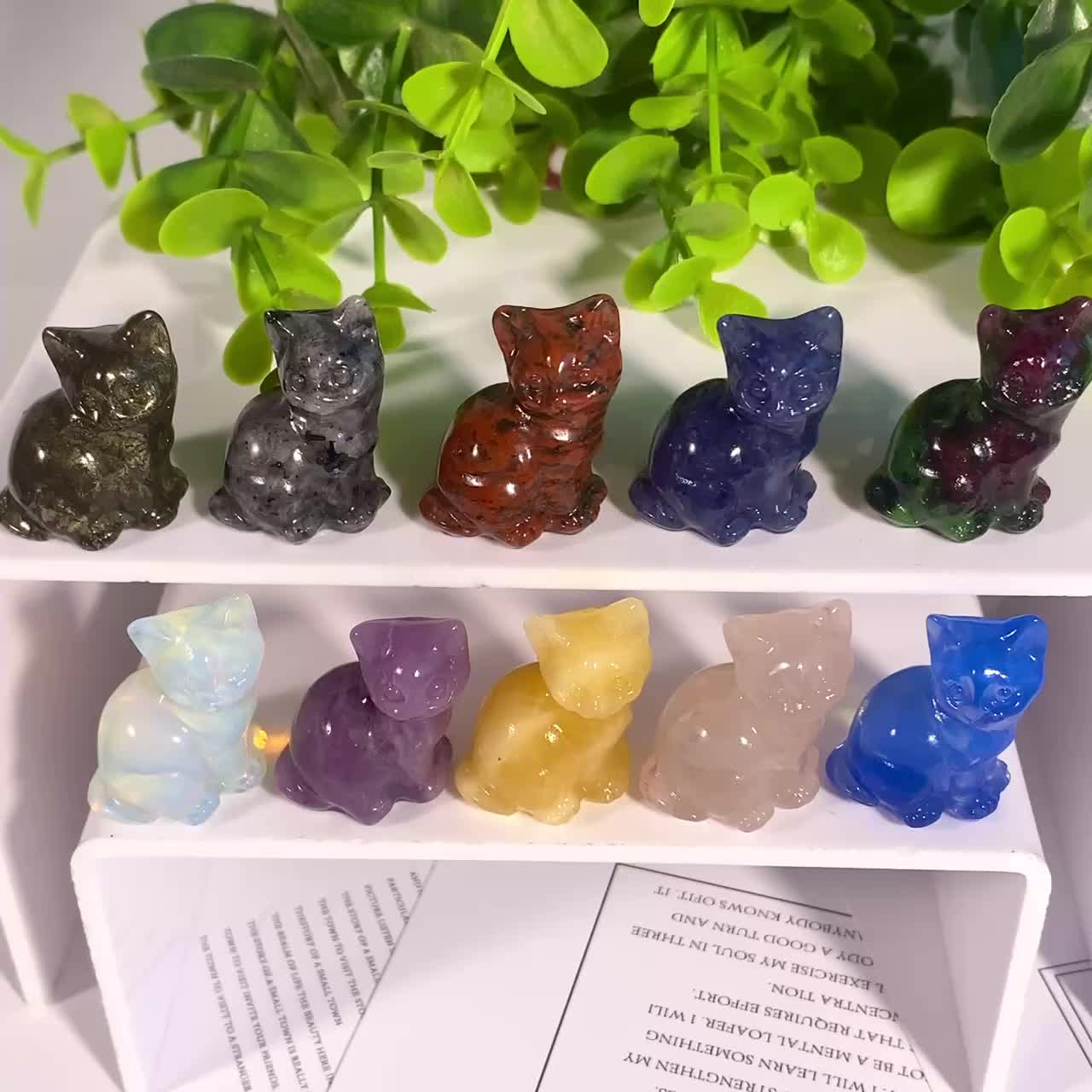 1.2 Sleeping Cat Statue Natural Amethyst Crystal Carved Animal Figurine  Reiki Crafts Home Decoration Natural Luster (Color : Pyrite, Size : 5pcs) :  : Home