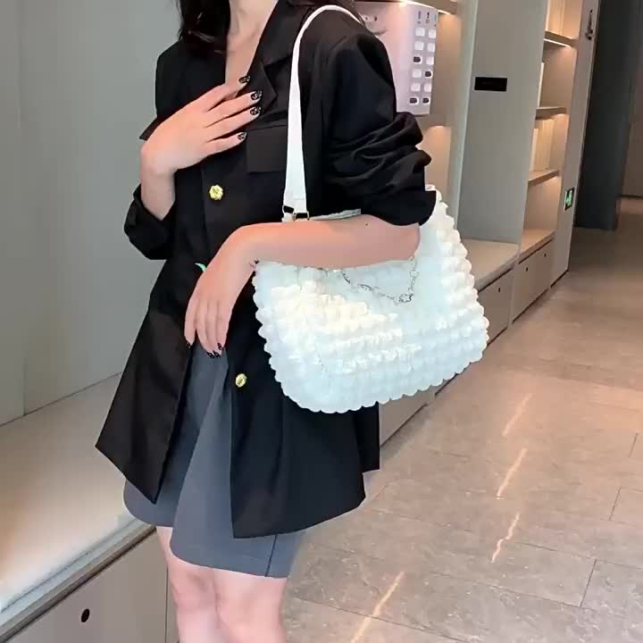 The New Fashion Bubble Cloud Pleated Bag For 2023 Is A One-shoulder  Crossbody Bag For Women, Suitable For Commuting And Everyday Use. Unique  Design, With Pearl Modeling Hanging Ornaments, A Good Choice