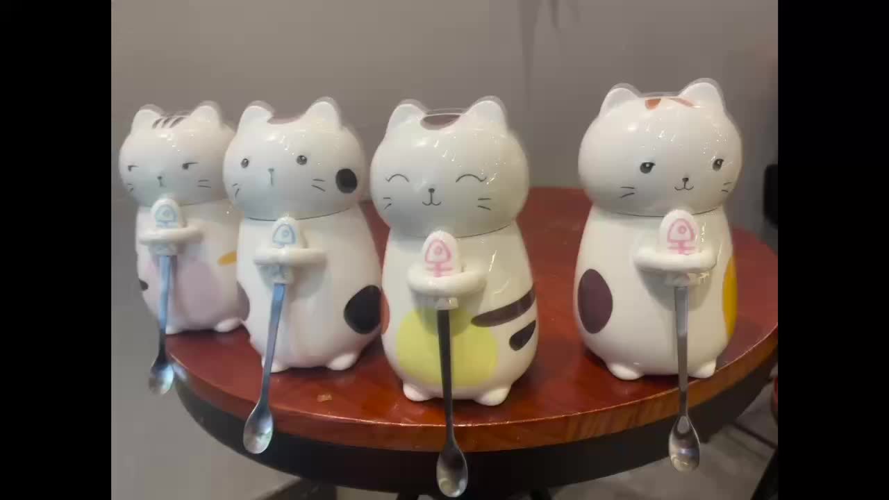 Bonita taza de cerámica para café, té y leche, con bonita tapa de gatito,  cuchara de garra de gato Kawaii, posavasos de gato de anime, regalo de