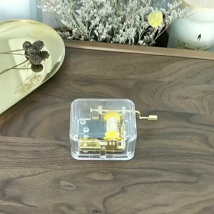 Clear Hand Crank Music Box, Acrylic Musical Ornaments