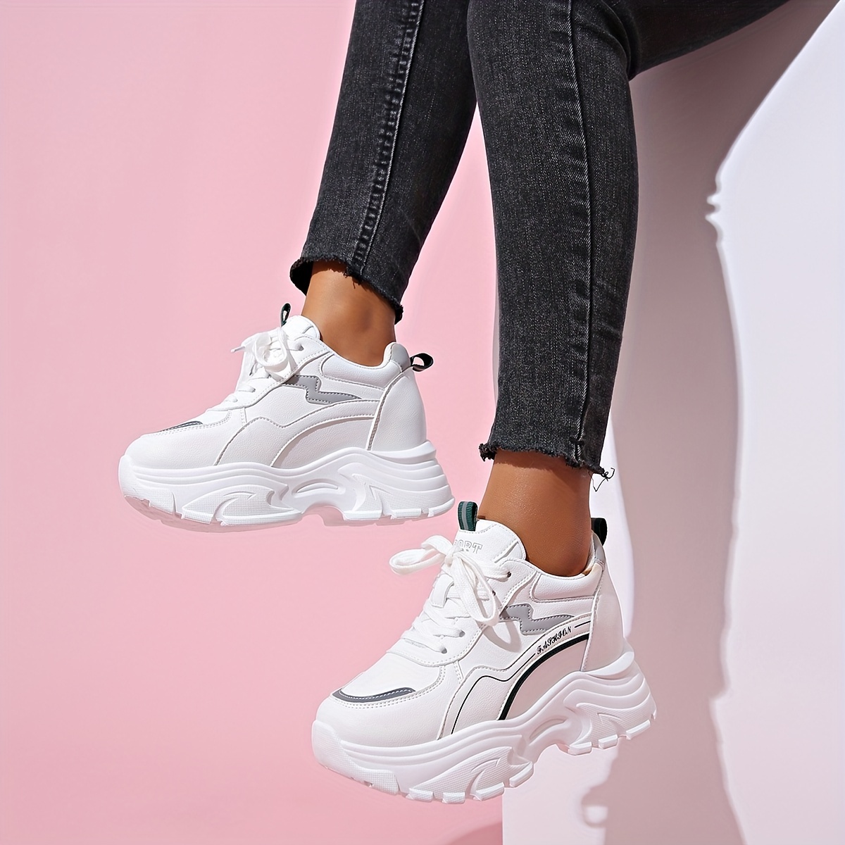 Women's Thick Bottom Sport Shoes Lightweight Non slip Chunky Sneakers