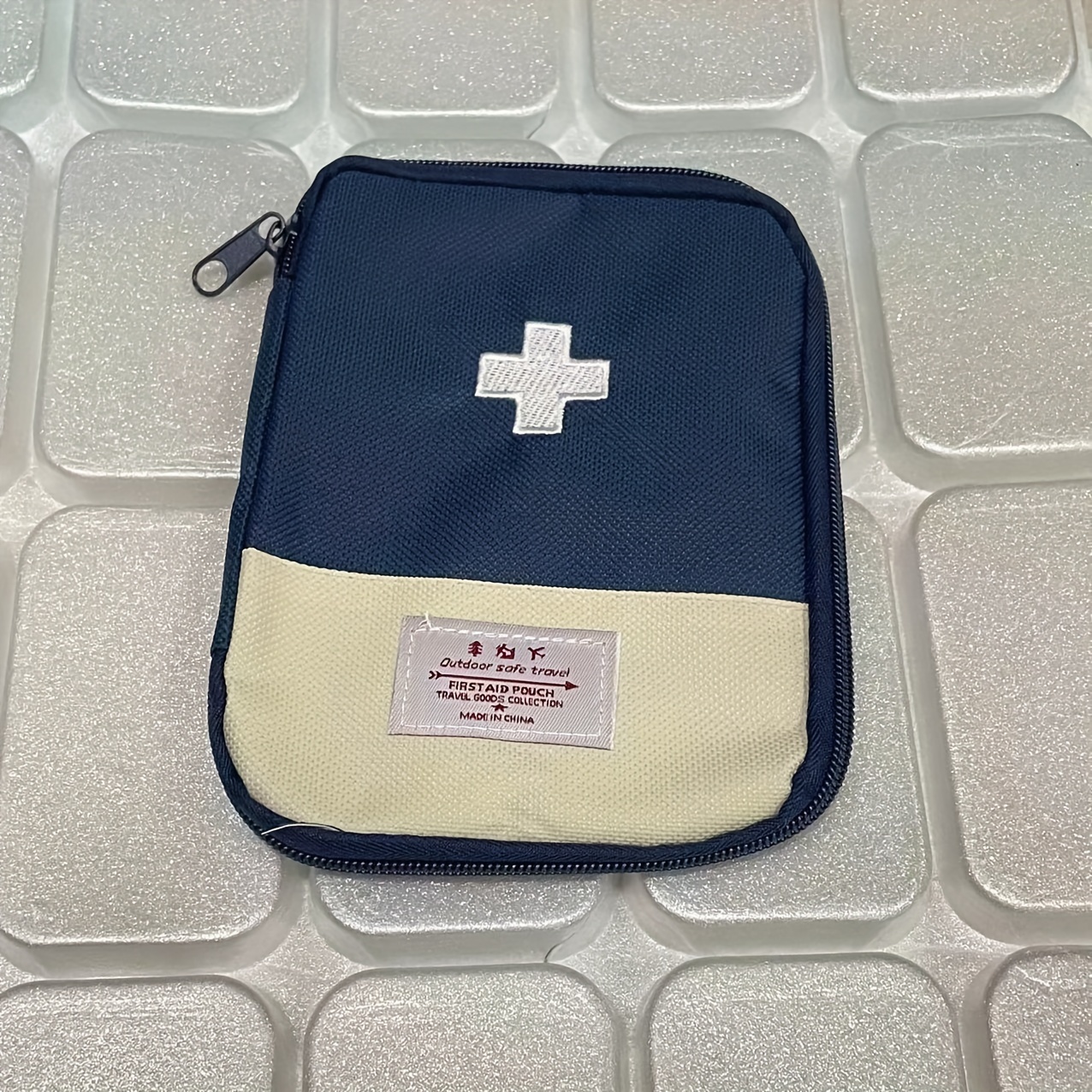 Trousse de secours pour voiture