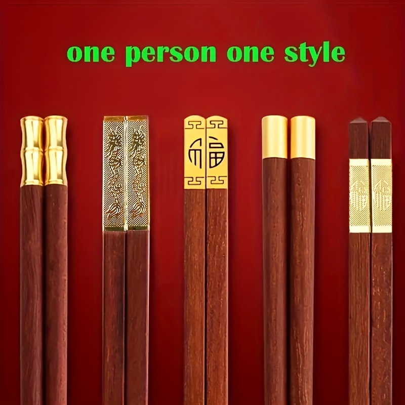 Los palillos japoneses originales de madera roja - 22.5 cm