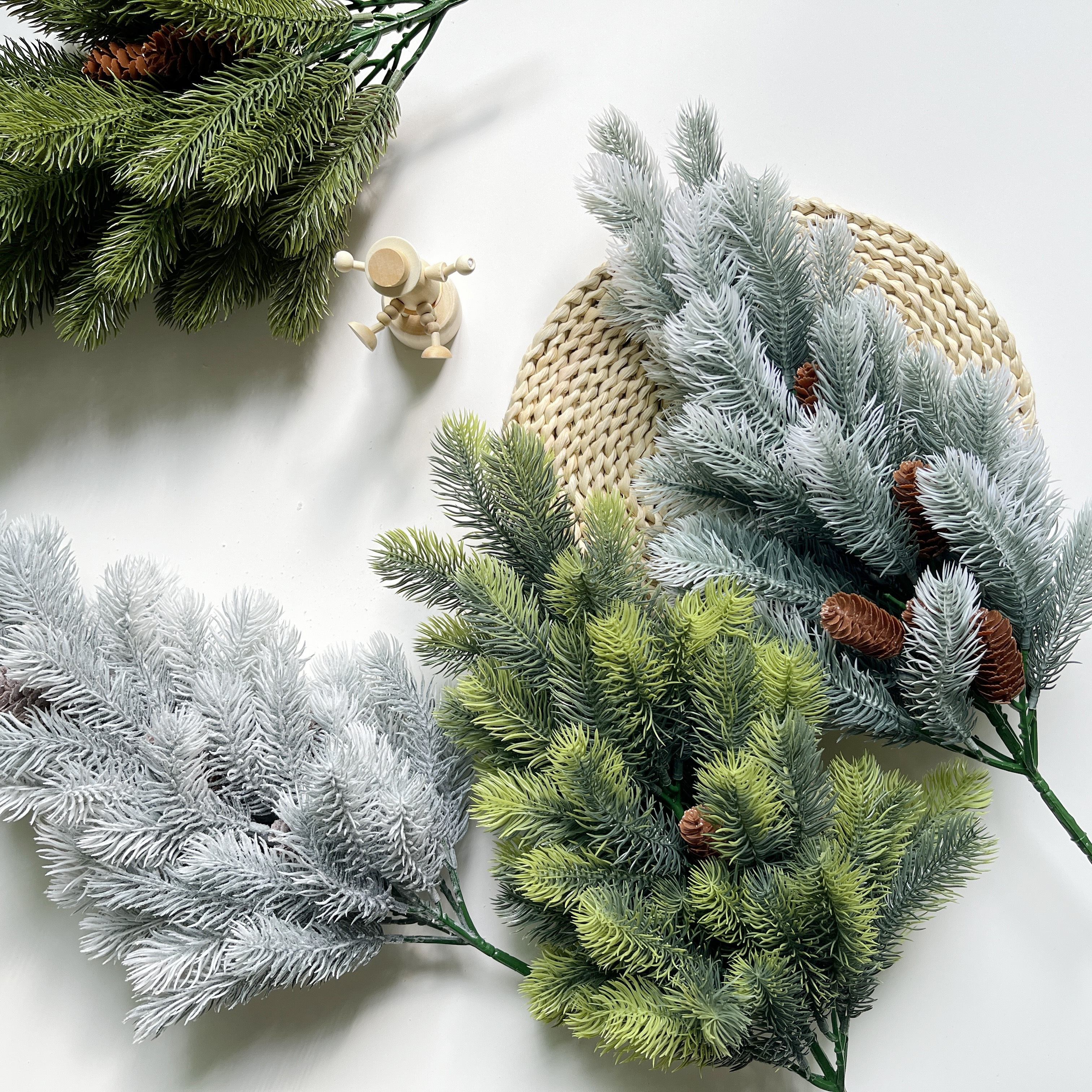 Christmas Picks Floral Picks Christmas Greenery Artificial Pine Branches  for Garland Crafts Home Decoration 13.7 50Pcs 