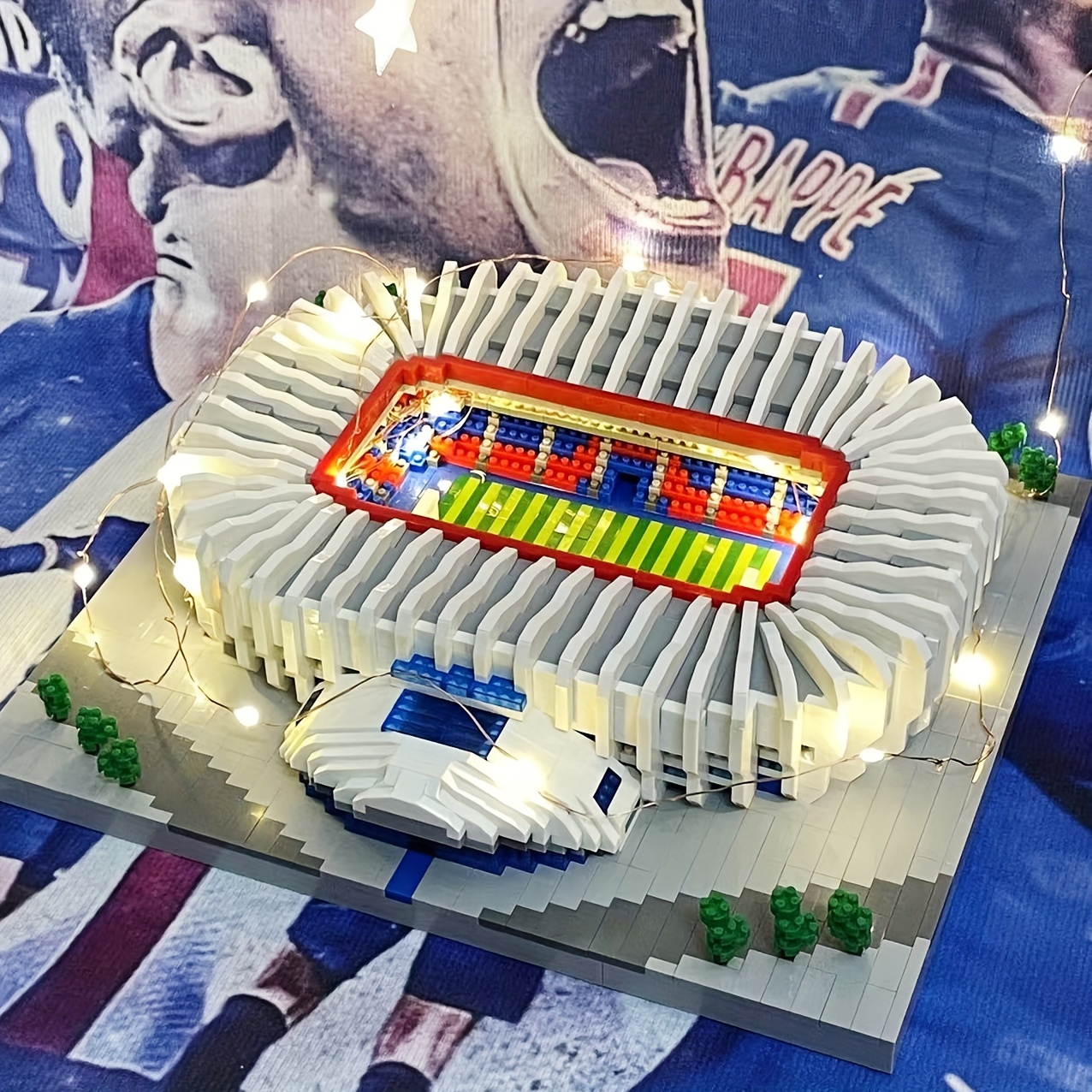 3D puzzle stadium 16072 Puzzle 3D Stadium Park Prince PSG, Dark Blue,  Grande: : Toys