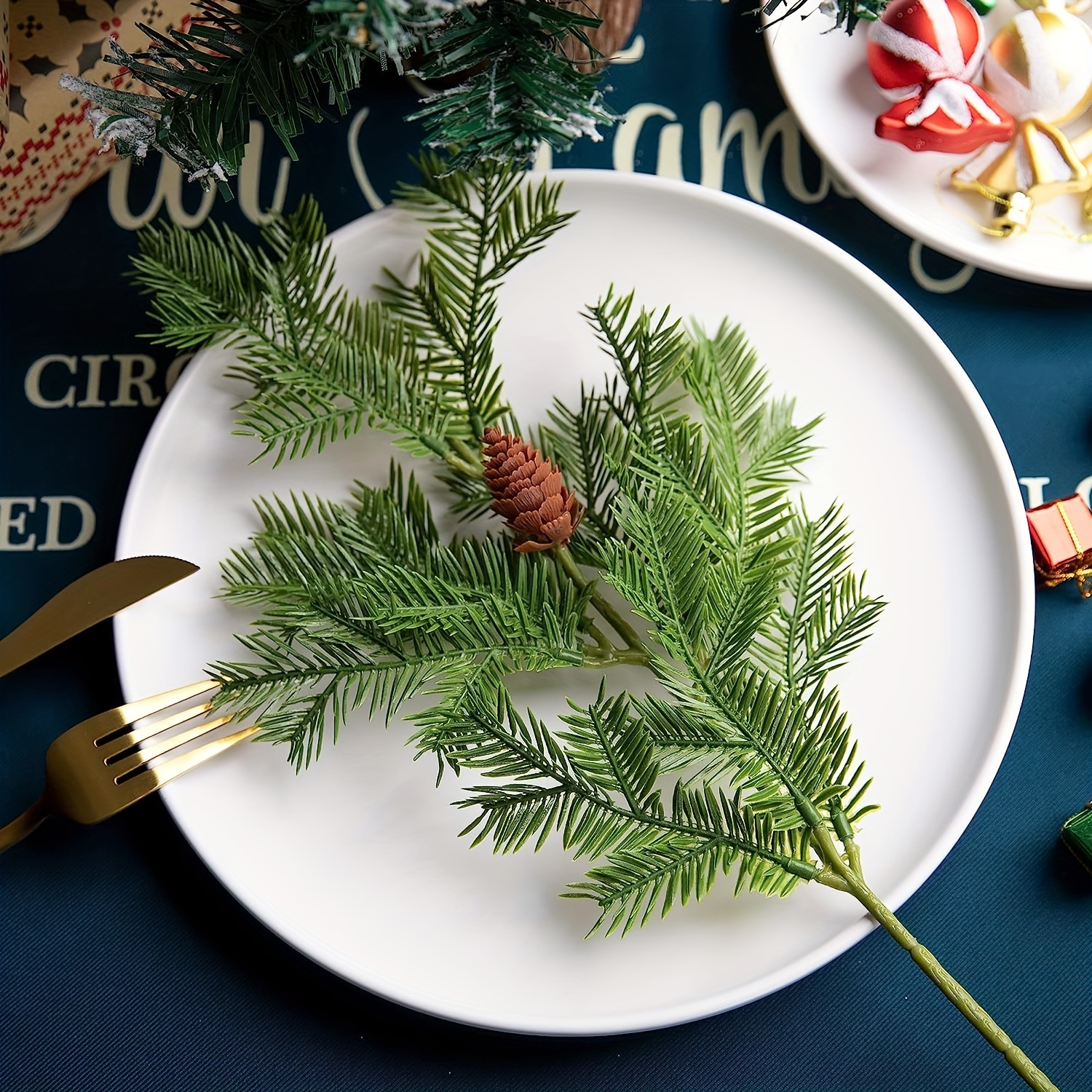 Christmas Artificial Pine Stems Wreath Fake Pine Cone Ornament