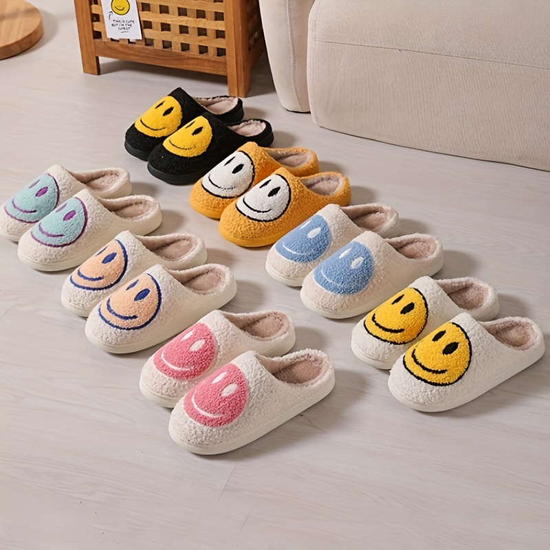 

Women's Kawaii Cartoon Smile Face Slippers, Comfortable Plush Lined Slip On Shoes, Women's Warm Indoor Shoes