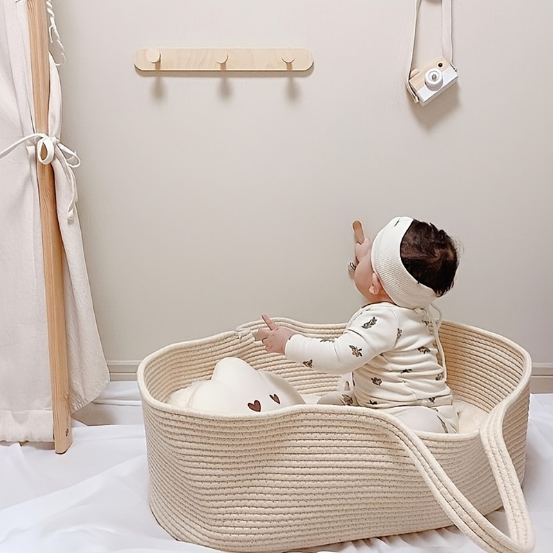 Collapsible best sale moses basket