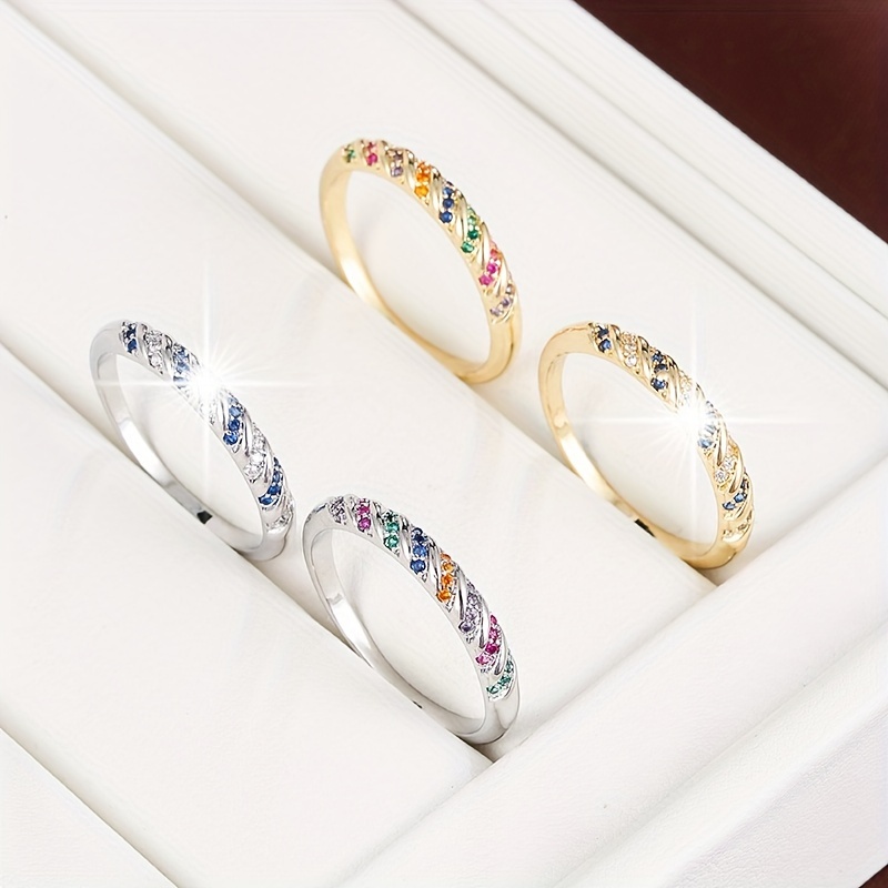 Zirconia Inlaid Spiral Ring for Women