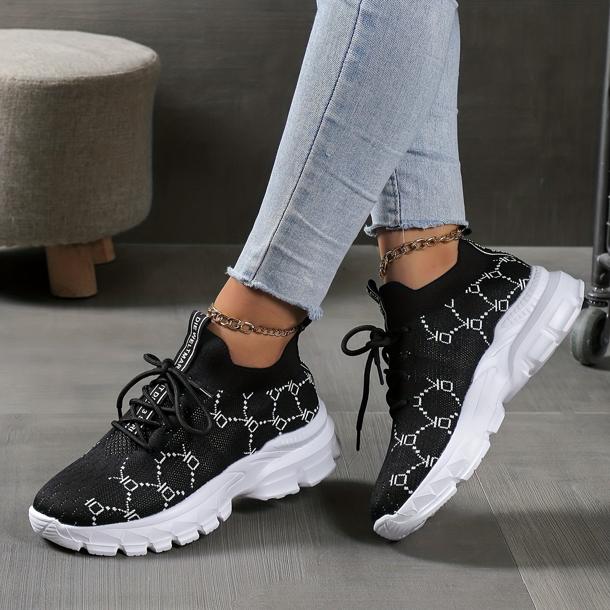 Soft Comfort Sneakers Wear Resistant Mesh Breathable Casual Shoes
