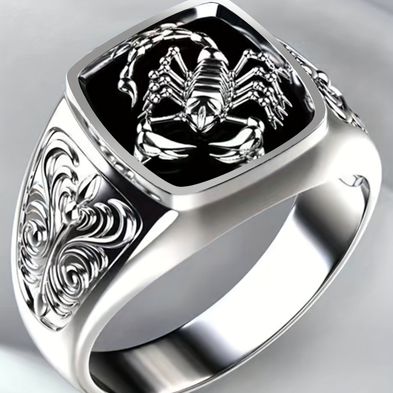 Scorpio Relief Men's Ring Retro Pattern Decoration Anniversary Ring
