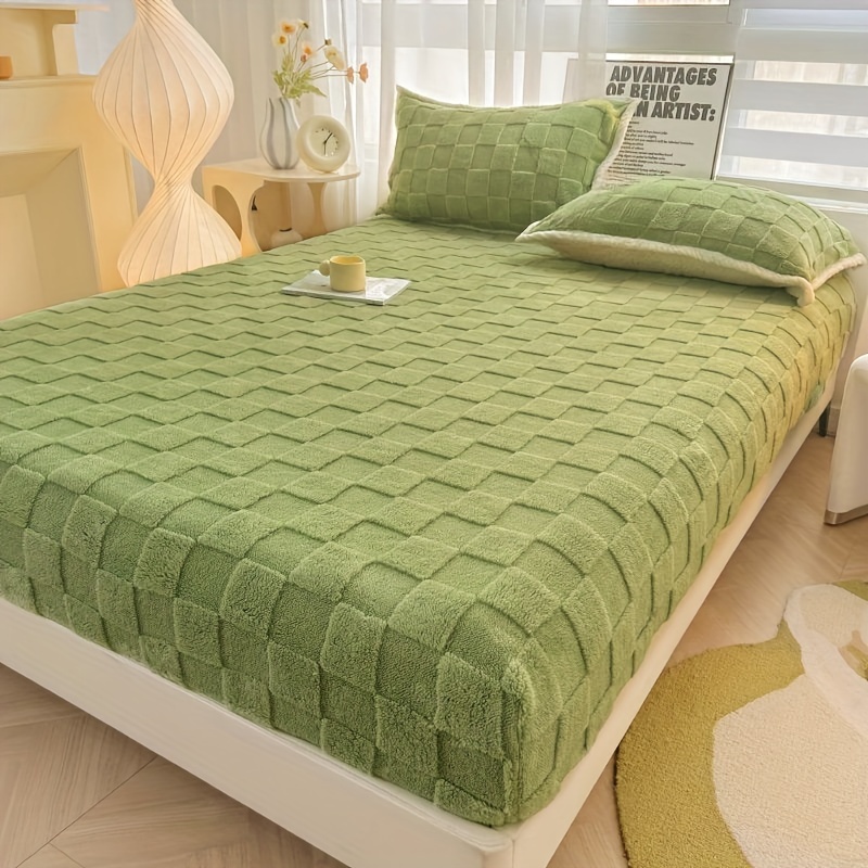 Home textiles Winter Warm Fitted Sheet Quilted Elastic Band Mattress Cover  Double King Size Bed Sheet Bedspreads