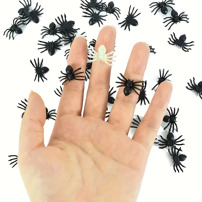 Fake plastic online spiders