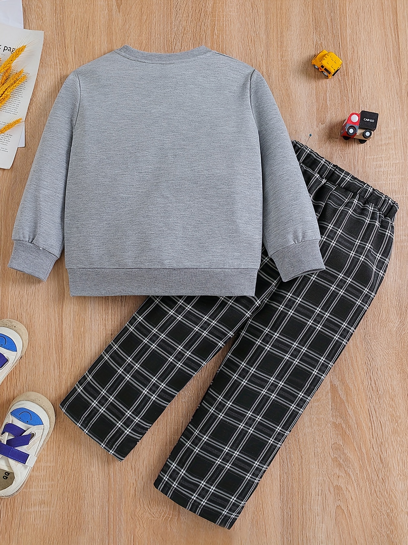 Pikachu Winter Plaid Jersey Long-Sleeve T-Shirt & Flannel Jogger Pants  Pajama Set - Youth