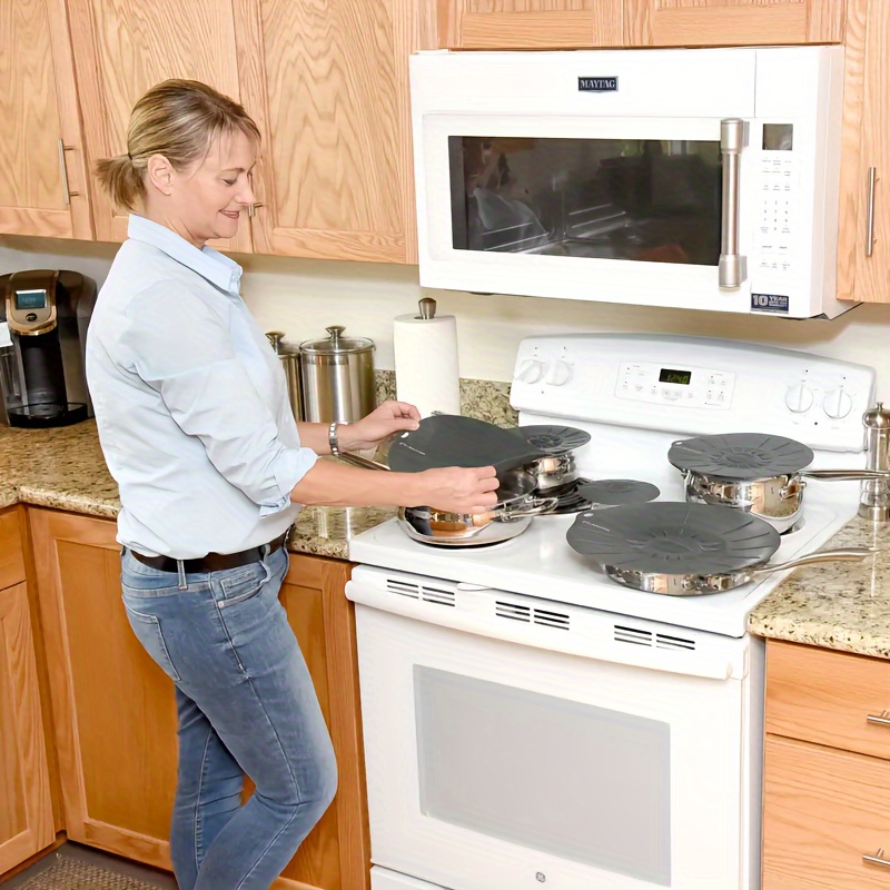 Kitchen + Home Silicone Suction Lids and Food Covers - Set of 5 - Fits  various sizes of cups, bowls, pans, or containers! 