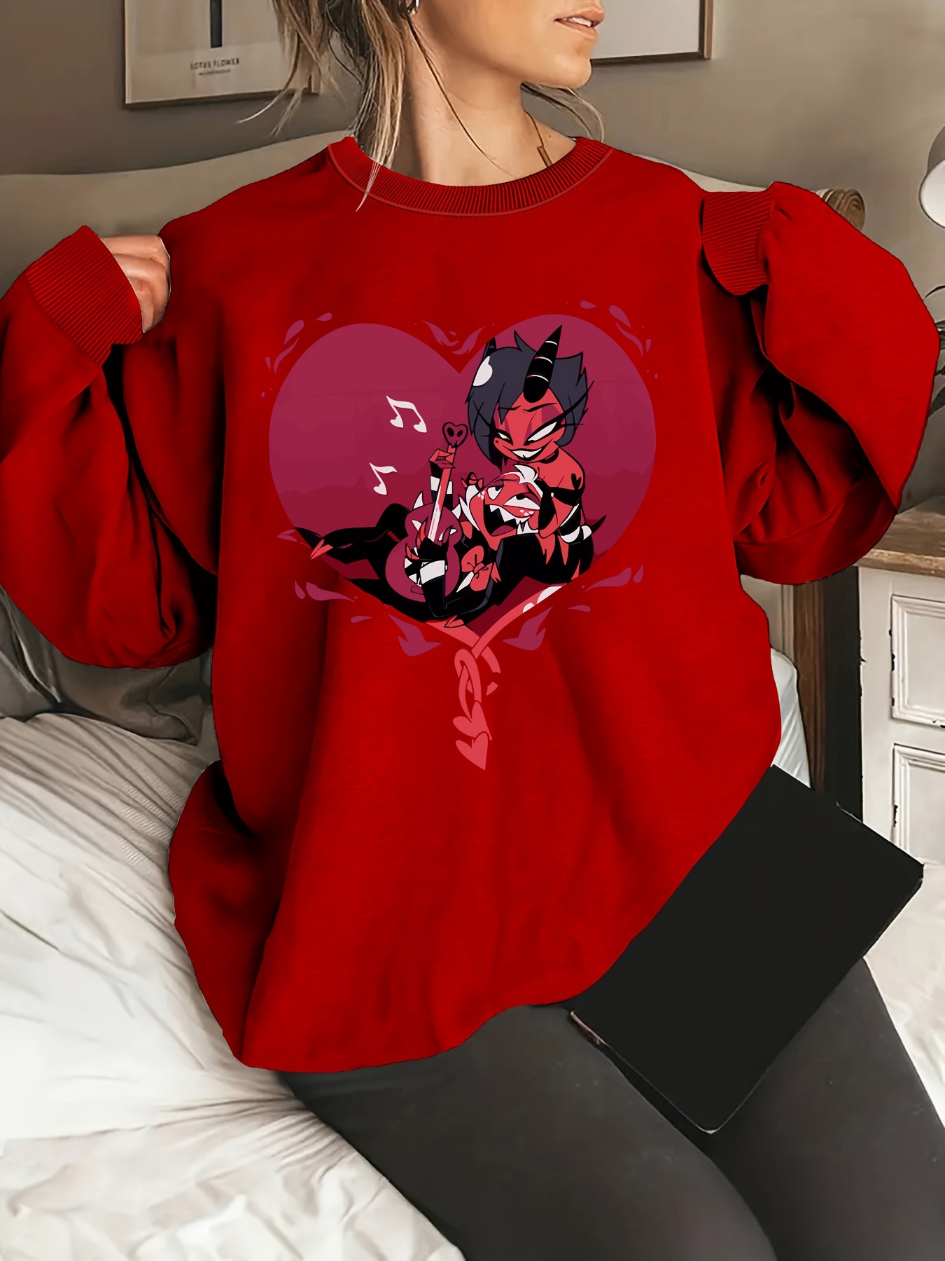 Plus Size Cartoon &amp; Heart Print Sweatshirt, Casual Long Sleeve Crew Neck Sweatshirt, Women's Plus Size Clothing