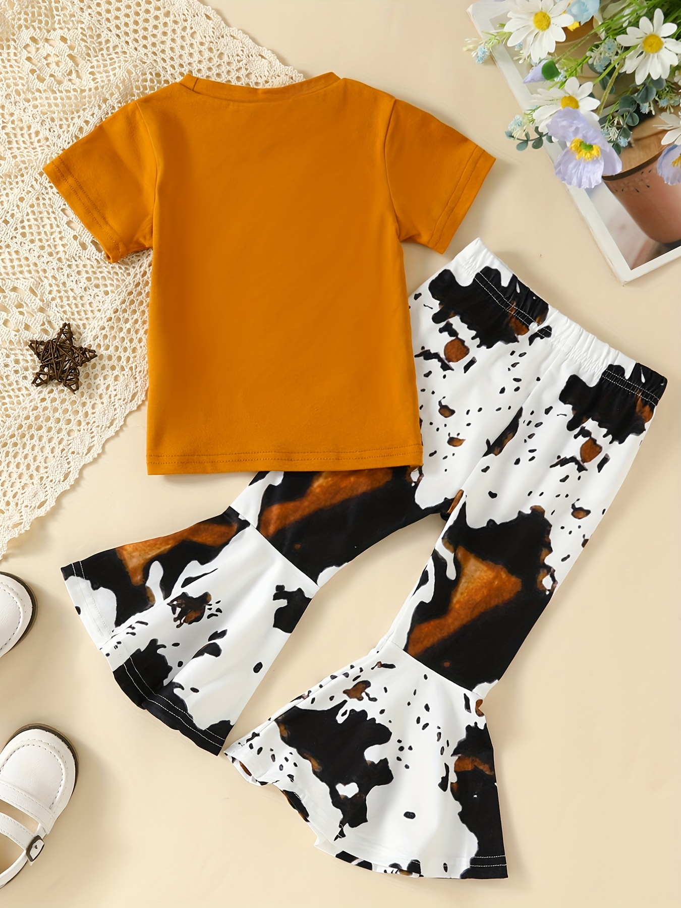 Baby Girl Cute Outfits - Long Sleeve Cartoon Bull Head Print Sweatshirt & Floral  Printed Flare Pants Set - Temu