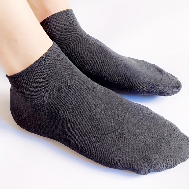 Ankle Ribbed Socks in Black