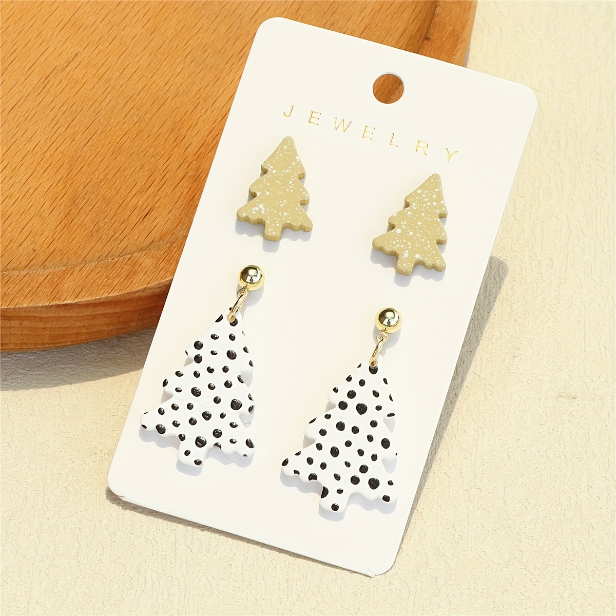 2 Pairs / Set Christmas Ear Jewelry Christmas Tree Design Dot Pattern Stud  Earrings & Dangle Earrings Cute Simple Style Polymer Clay Texture Adorable