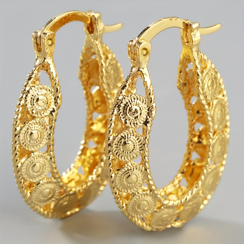 

Women's Round Hollow Filigree Earrings Urban Fashion Ear Jewelry For Women