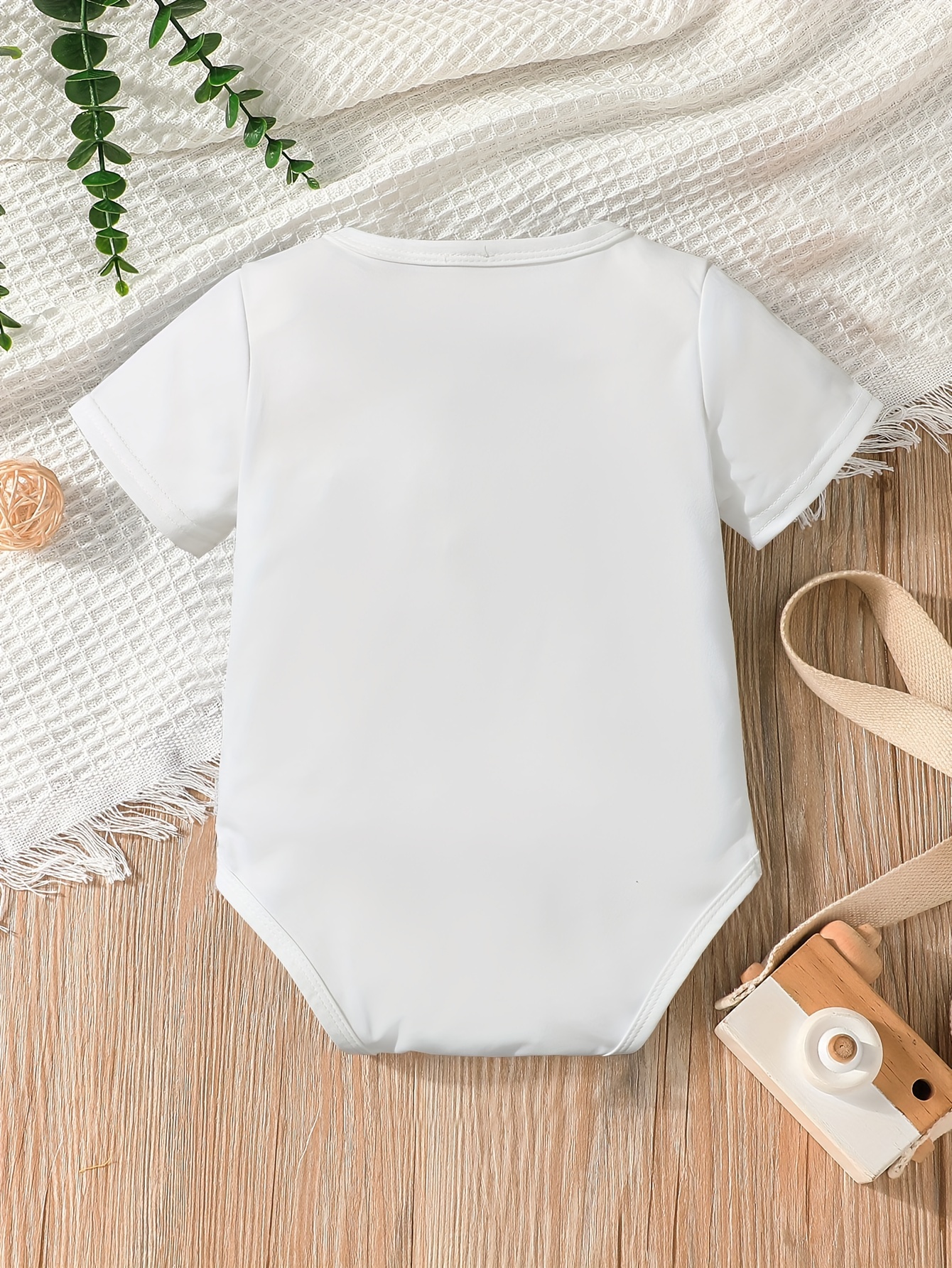 HAPPY NEW YEAR Modèle Du Nouvel An Nouveau Bébé Onesie, Body Nouveau-né À  Manches Courtes, Cadeaux De Grossesse Triangle Onesie Pour Bébés Garçons Et  Filles - Temu Belgium